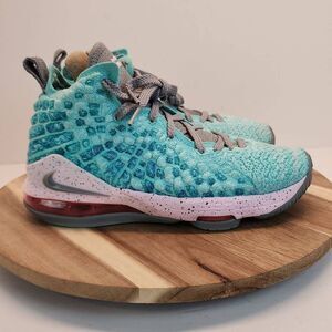 Nike LeBron XVII GS South Beach Miami Green Pink BQ5594-444 sz 5Y = 6.5 Women